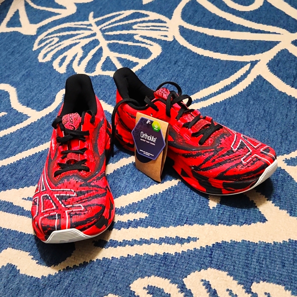 Asics Noosa Tri 15 in "Diva Pink"